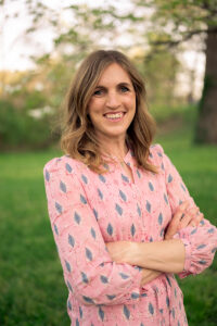 CMK Headshot 2024 – Carolyn Mueller CMK Headshot 2024 - Carolyn Mueller